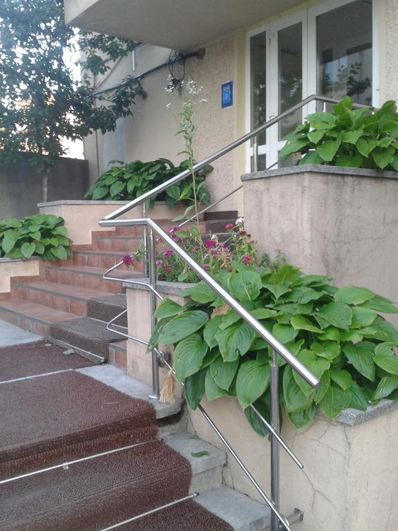 Kenzia Prive Apartment Bucharest Bilik gambar